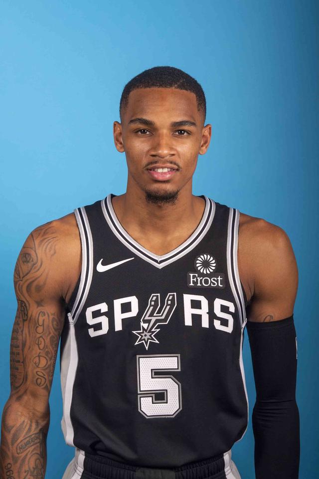 王仪涵等稳 王仪涵等稳